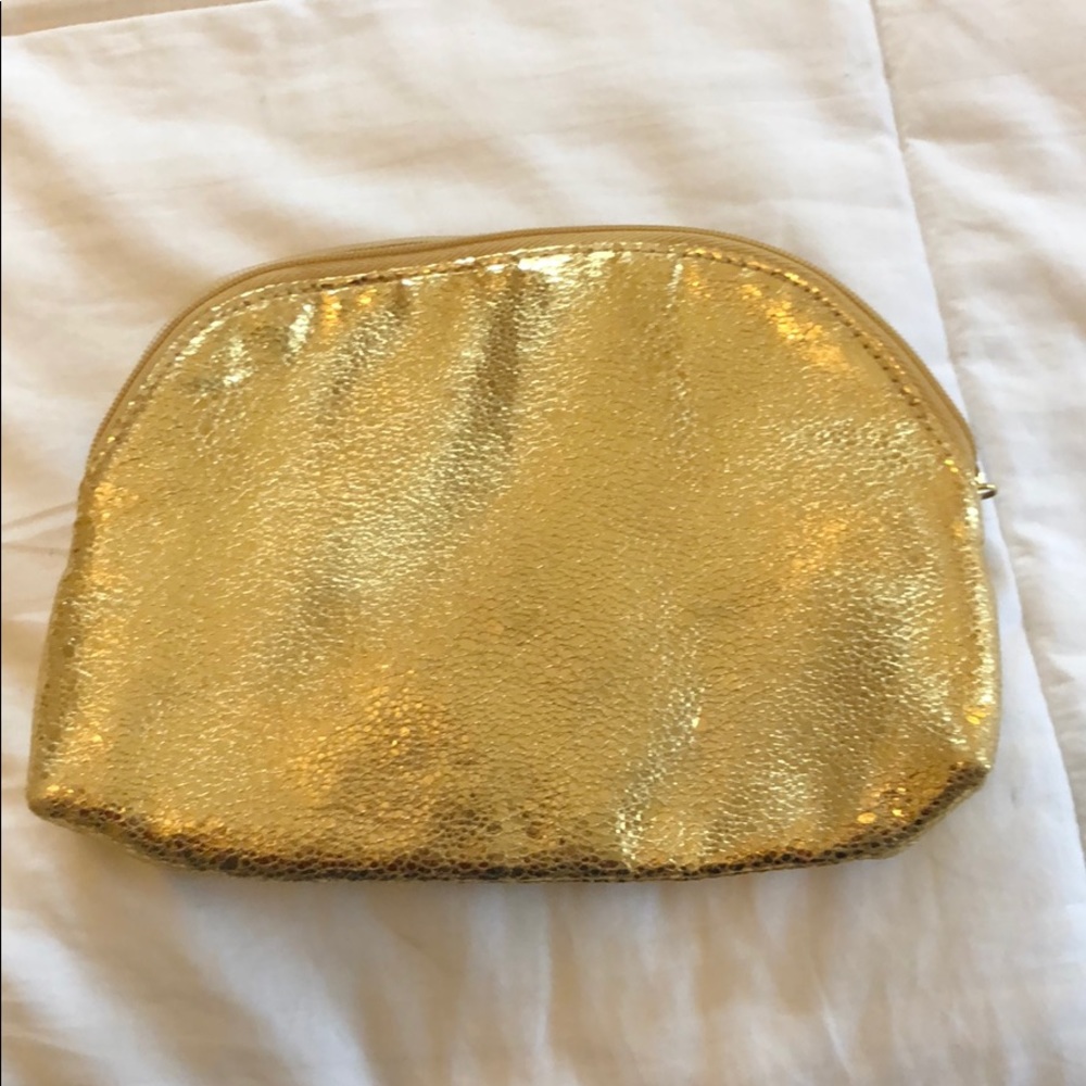 Estée Lauder makeup bag
